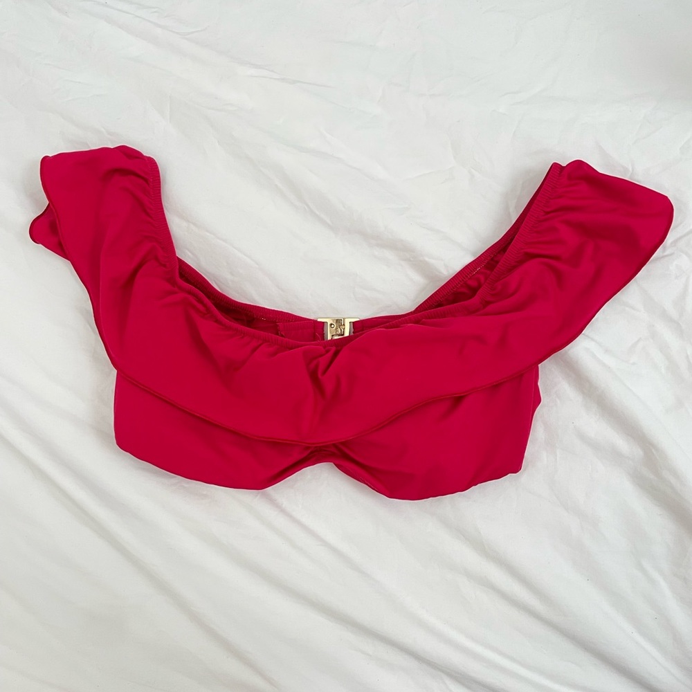 Cutest Kiwi Saint-Tropez ruffled red bikini top size US 6, fits like size S 💃🏽